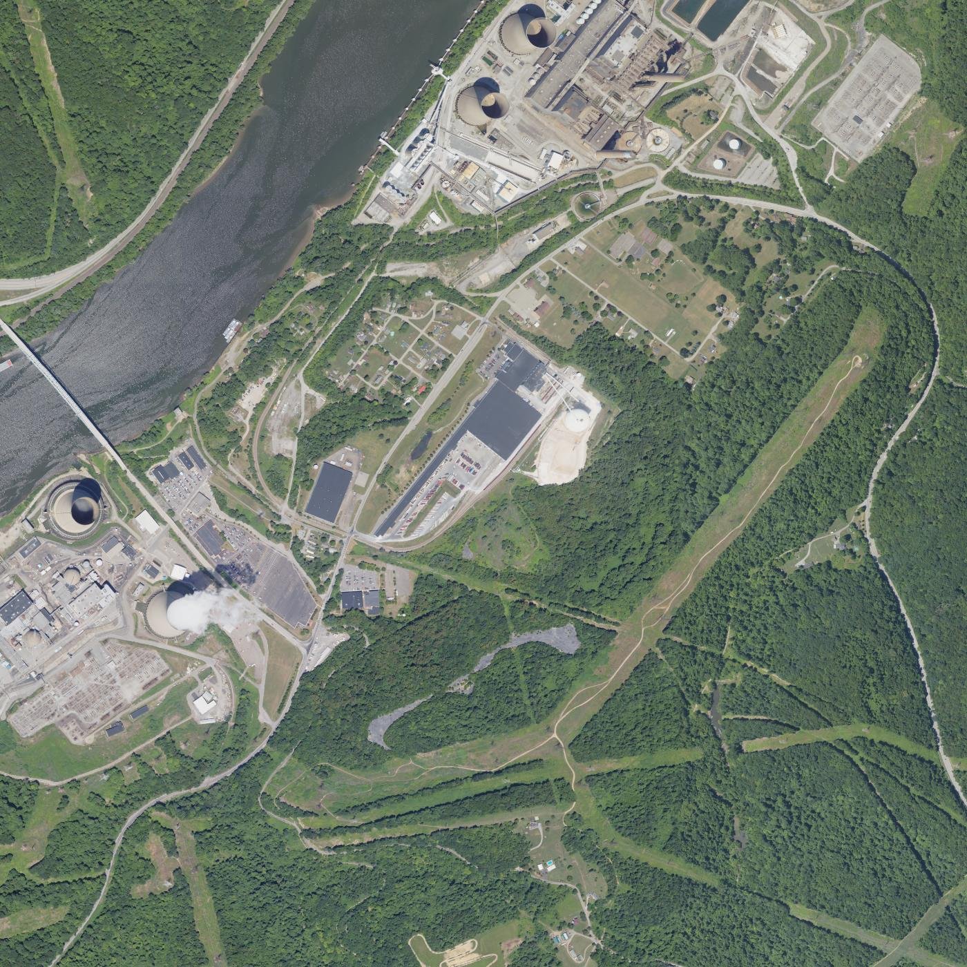 Shippingport (aerial imagery)
Keywords: Shippingport; aerial; NAIP
