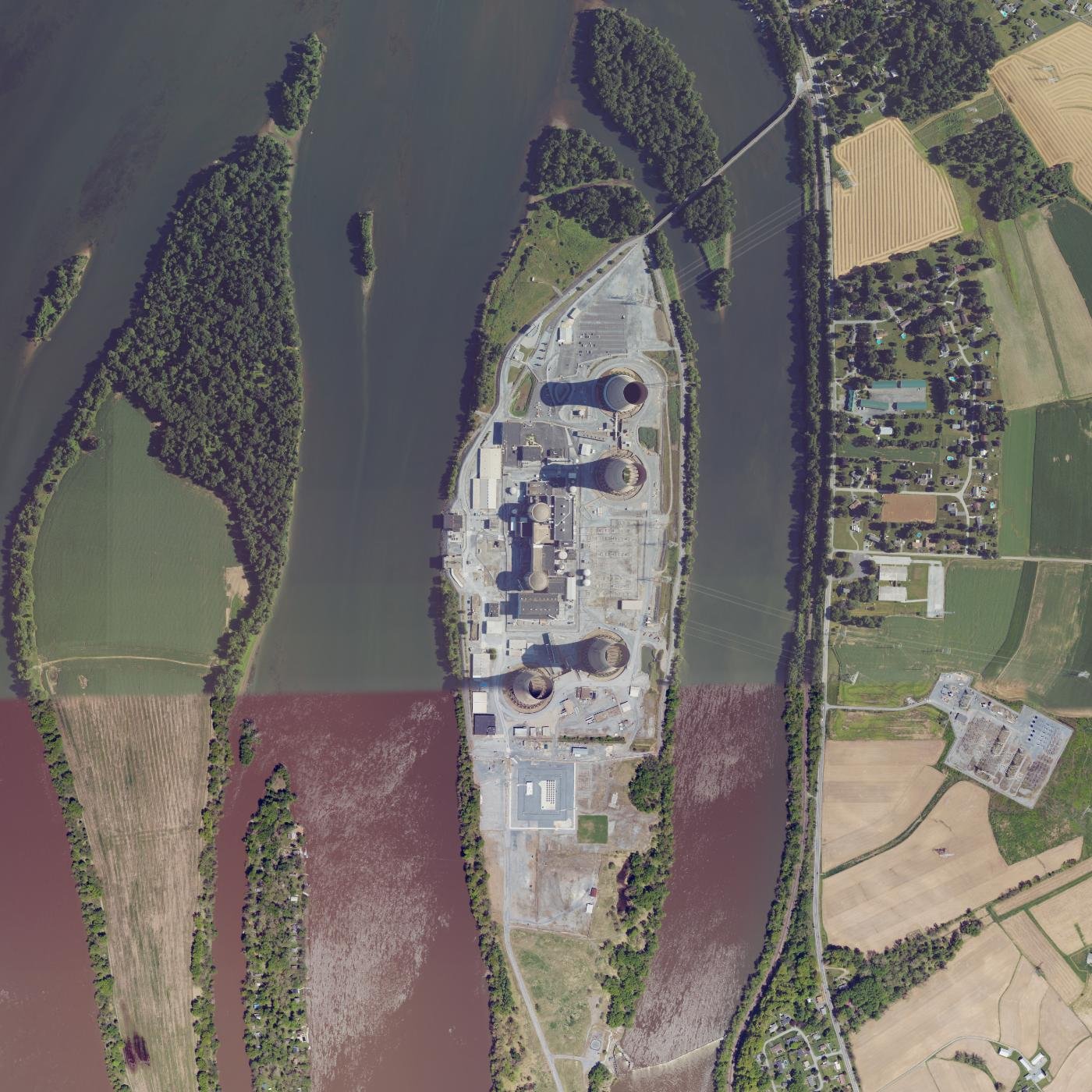 Three Mile Island 1 (aerial imagery)
Keywords: Three Mile Island 1; aerial; NAIP