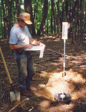 Air-Entry Permeameter Measurements at a Natural Analog Site to Estimate Soil Moisture Conditions in Coverlike Materials, Burrell, PA, Disposal Cell
Keywords: Burrell PA UMTRA