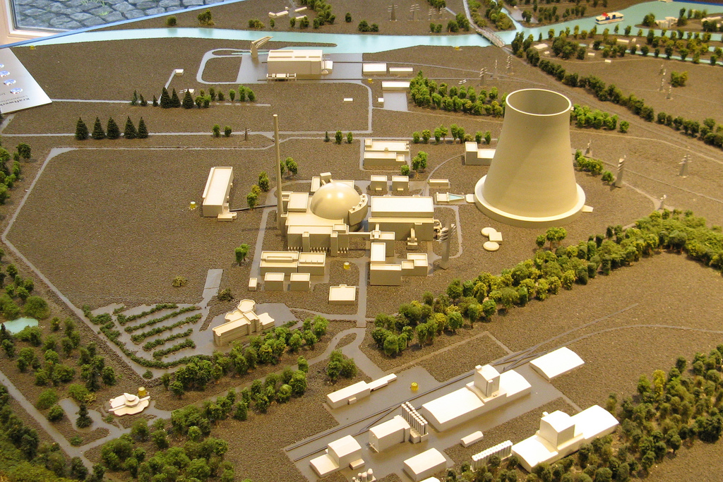 Kernkraftwerk Emsland
A small model of the nuclear power plant "Kernkraftwerk Emsland" in Lingen, Germany. Taken in the visitor's center near the power plant. 
