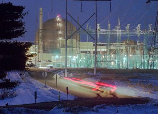 Maine Yankee Nuclear Power Plant (decommissioned)
Workers arrive for the 6 a.m. shift at Maine Yankee nuclear power plant in Wiscasset, Maine, Tuesday, Feb. 4, 1997. Officials from the troubled plant met Tuesday with the Nuclear Regulatory Commission in Rockville, Md., to outline how they plan to improve conditions at the facility. The session was called to hear the plant's response to last summer's independent safety assessment. The plant has been shut down since Dec. 1996.
Keywords: Maine Yankee Nuclear Power Plant (decommissioned)