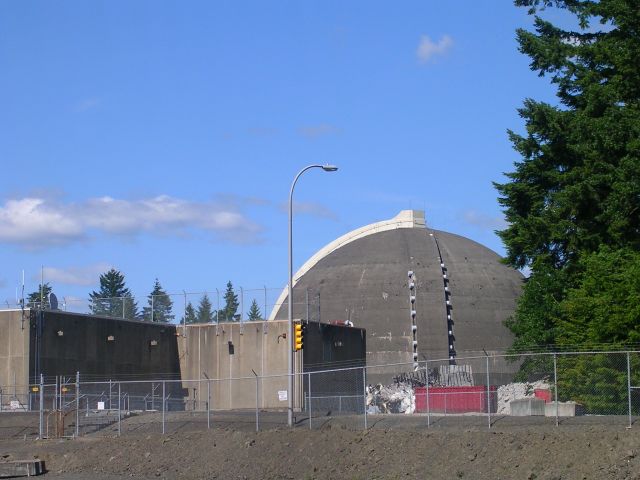 2008
Turbine & Aux Buildings are gone...Dome is about 200' shorter than old days...
