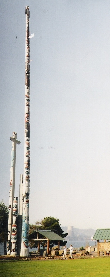World's Tallest Totem Pole
Trojan in Background
