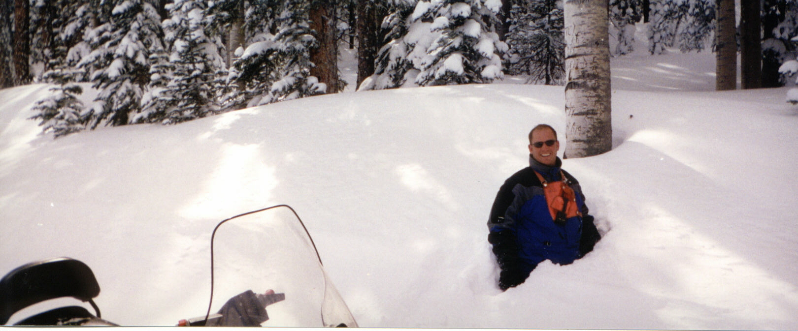 Snow?  What Snow
Turns out I was on about 18 feet of snow.

Who'd have thought there were so many ski resorts "in the desert"?
Keywords: Sandia National Lab SNL