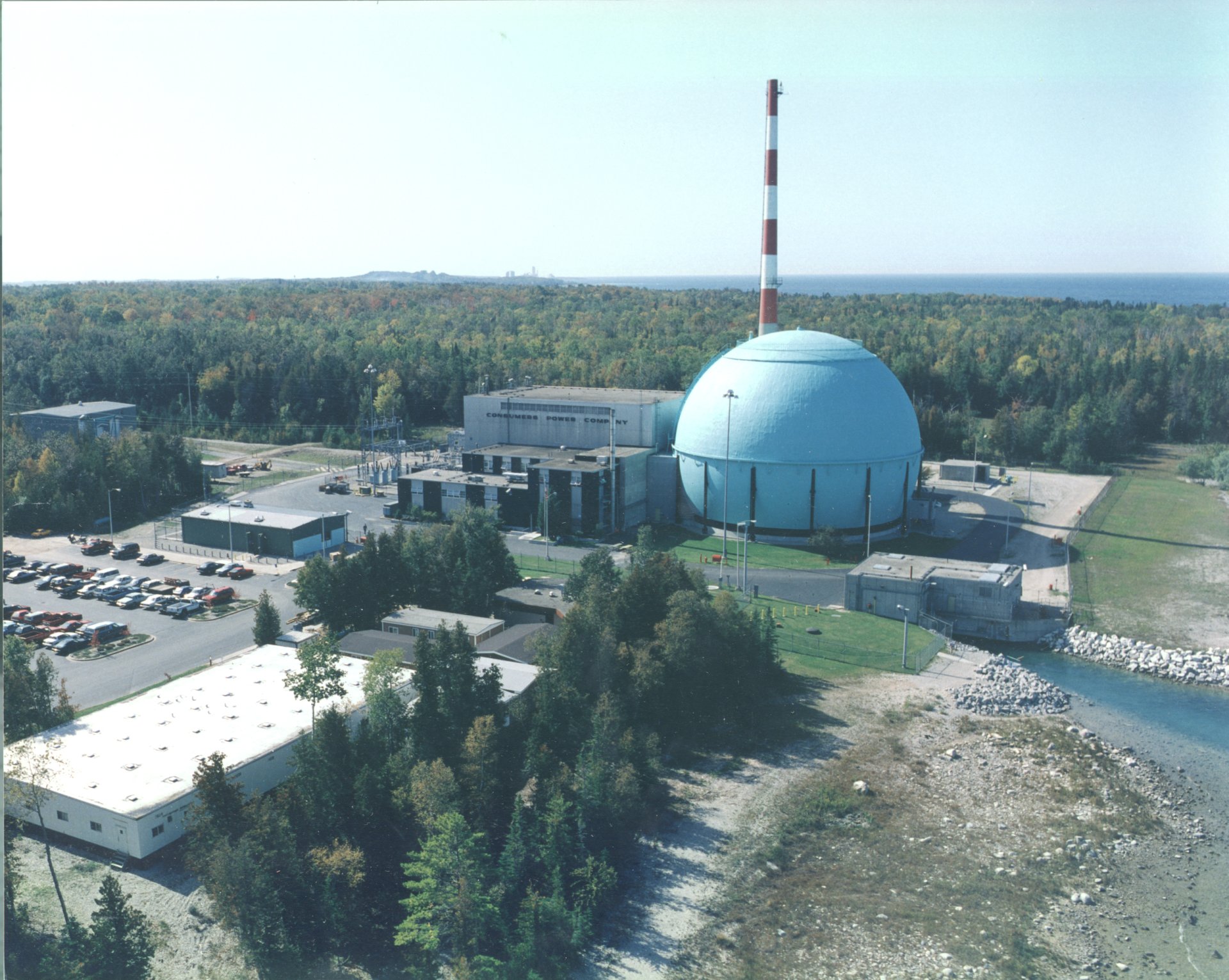 Click to view full size image
==============
Big Rock Point Nuclear Power Plant
Keywords: Big Rock Point Big Rock Point Nuclear Power Plant
Keywords: Big Rock Point