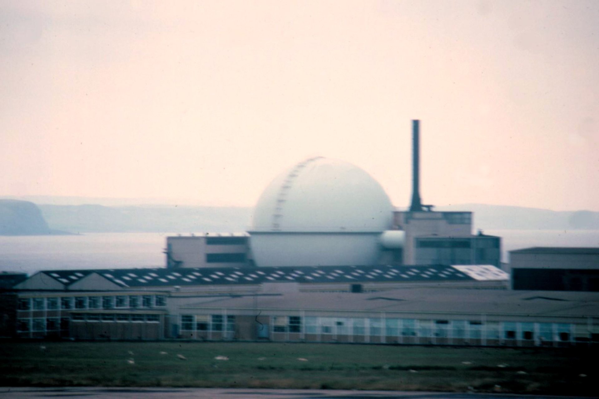 Click to view full size image
==============
Dounreay Nuclear Reactor - 1975 - geograph.org.uk - 2219544
Keywords: Dounreay Dounreay Nuclear Reactor - 1975 - geograph.org.uk - 2219544
Keywords: Dounreay