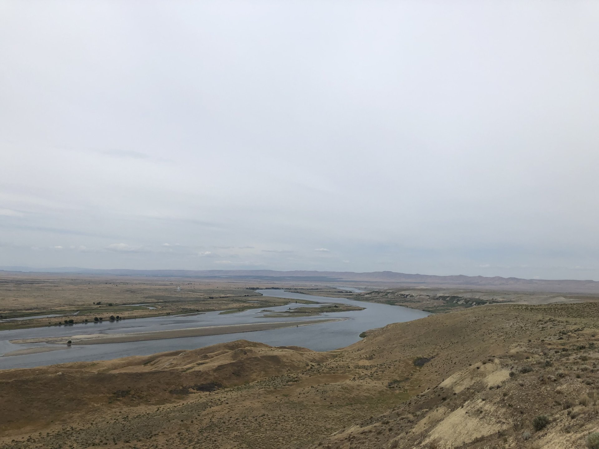Click to view full size image
==============
Columbia River at Hanford Reach
Keywords: Hanford Columbia River at Hanford Reach
Keywords: Hanford