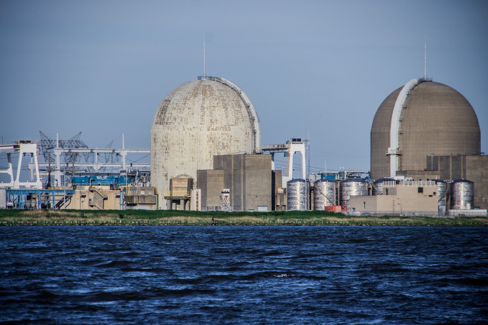 Click to view full size image
==============
Salem Nuclear Power Plant
Keywords: Hope Creek Salem Nuclear Power Plant
Keywords: Hope Creek