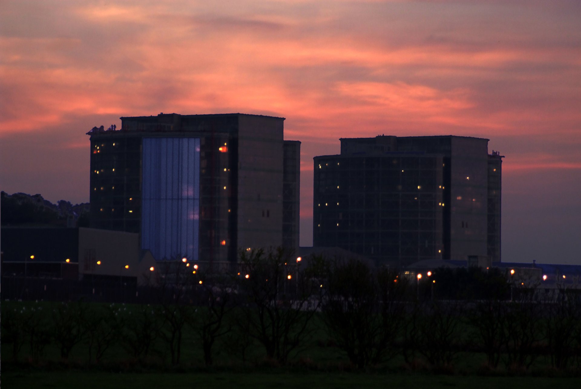 Sunset at Hunterston Nuclear Power Station - panoramio
Keywords: Hunterston