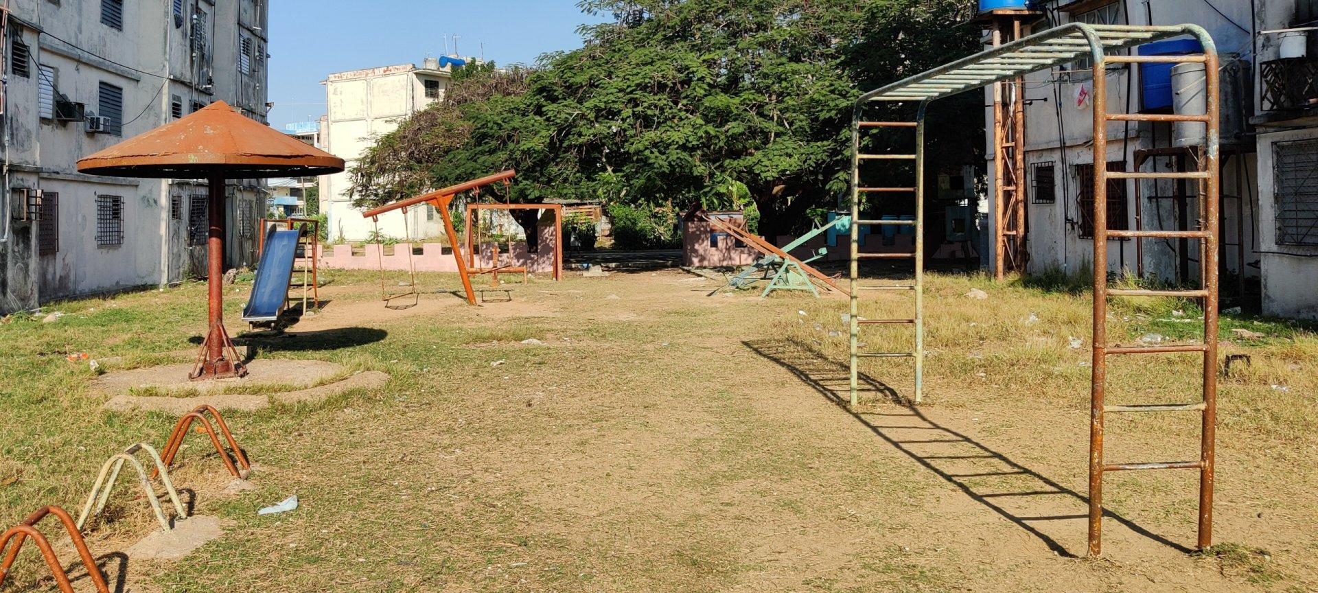 Click to view full size image
==============
Ciudad Nuclear-021
Keywords: Juragua Ciudad Nuclear-021
Keywords: Juragua