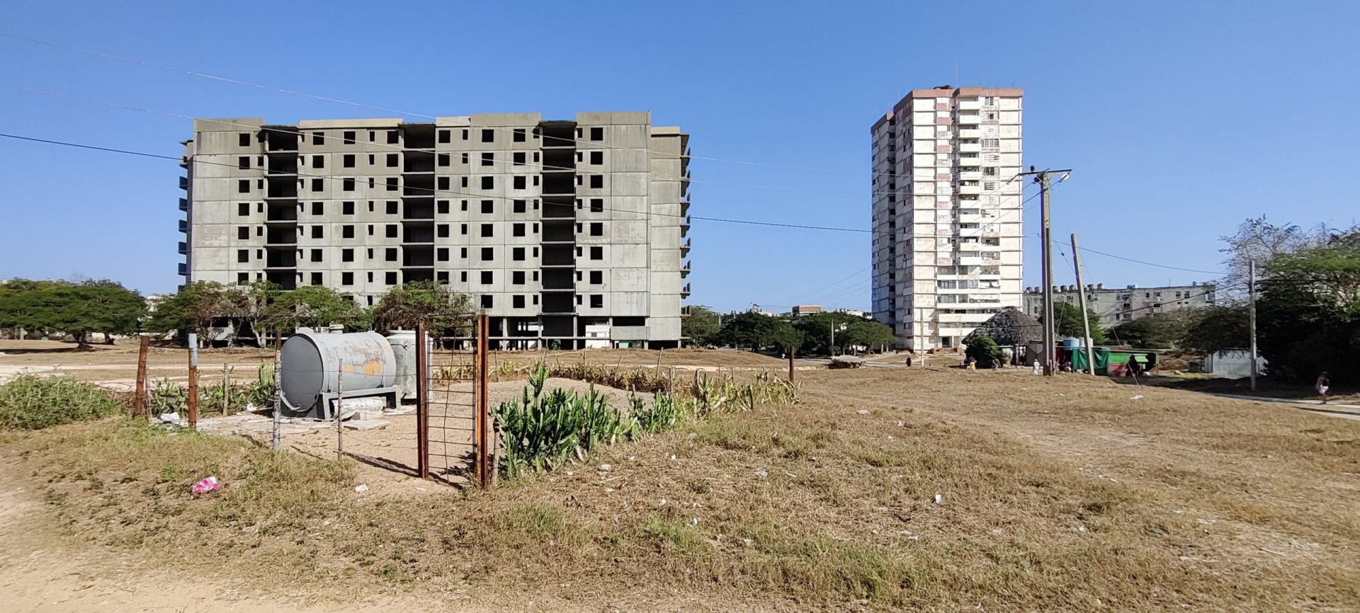 Click to view full size image
==============
Ciudad Nuclear-050
Keywords: Juragua Ciudad Nuclear-050
Keywords: Juragua
