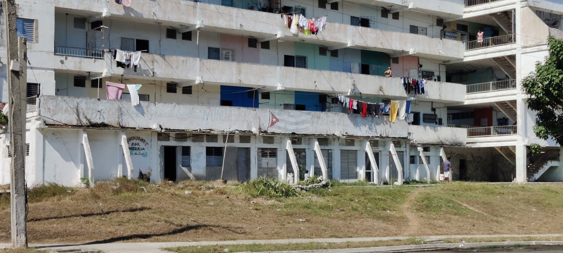 Click to view full size image
==============
Ciudad Nuclear-056
Keywords: Juragua Ciudad Nuclear-056
Keywords: Juragua