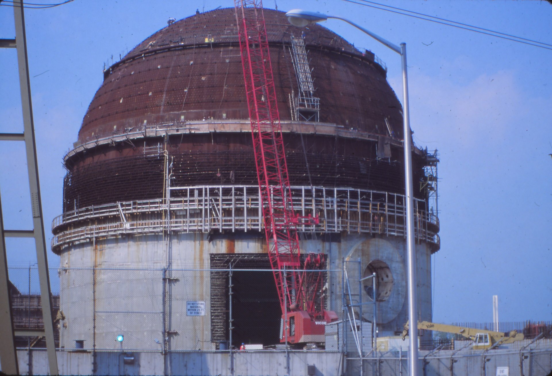 Click to view full size image
==============
Millstone containment structure
Keywords: Millstone Millstone containment structure
Keywords: Millstone