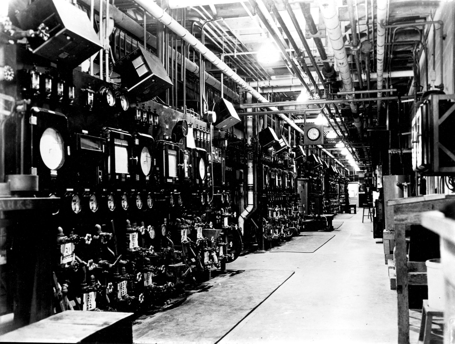 Graphite Reactor Main Controls 1943 (43444054995)
Keywords: Oak Ridge National Lab (ORNL)