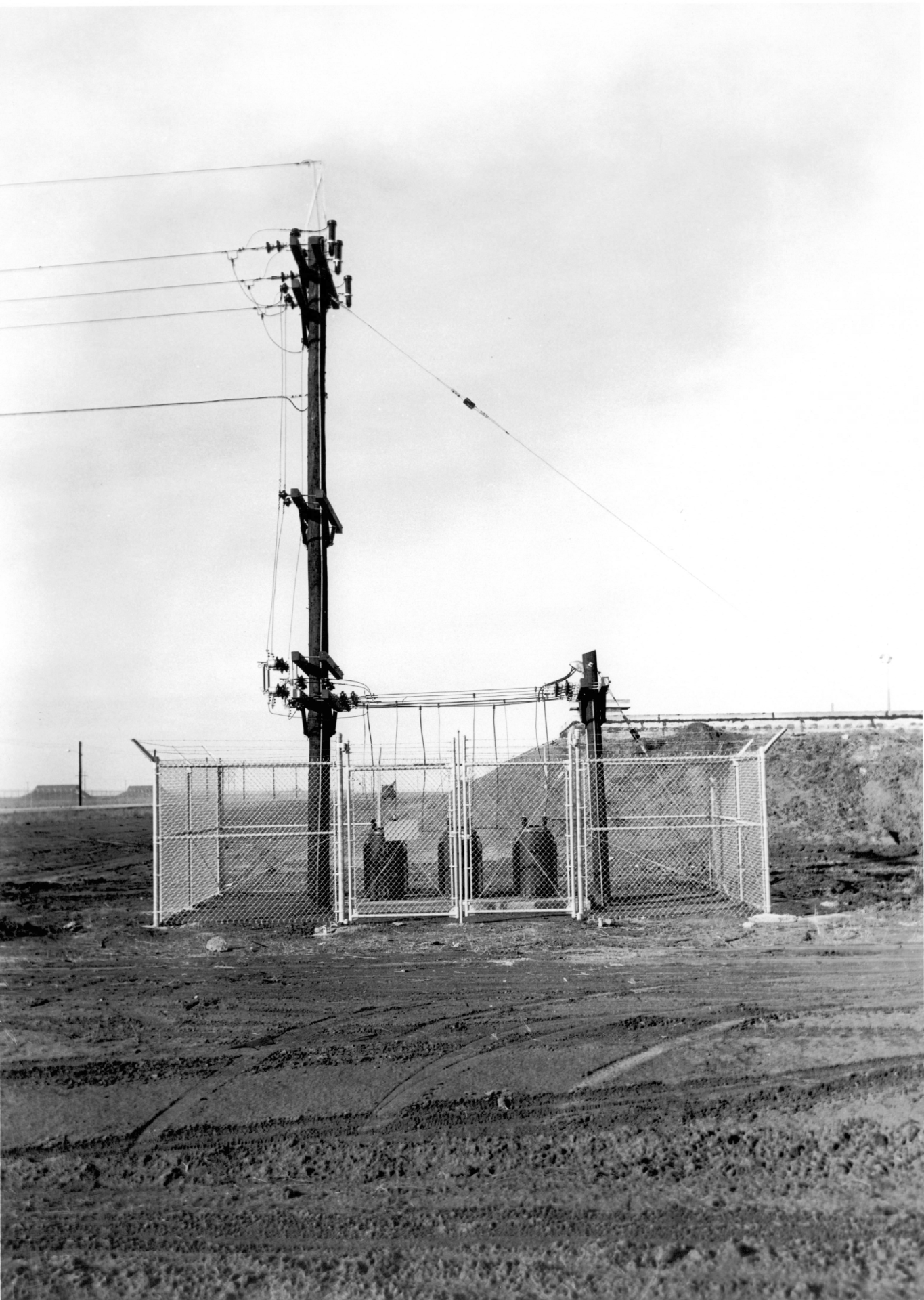 Click to view full size image
==============
Pantex Plant Substation
Keywords: Pantex Pantex Plant Substation
Keywords: Pantex