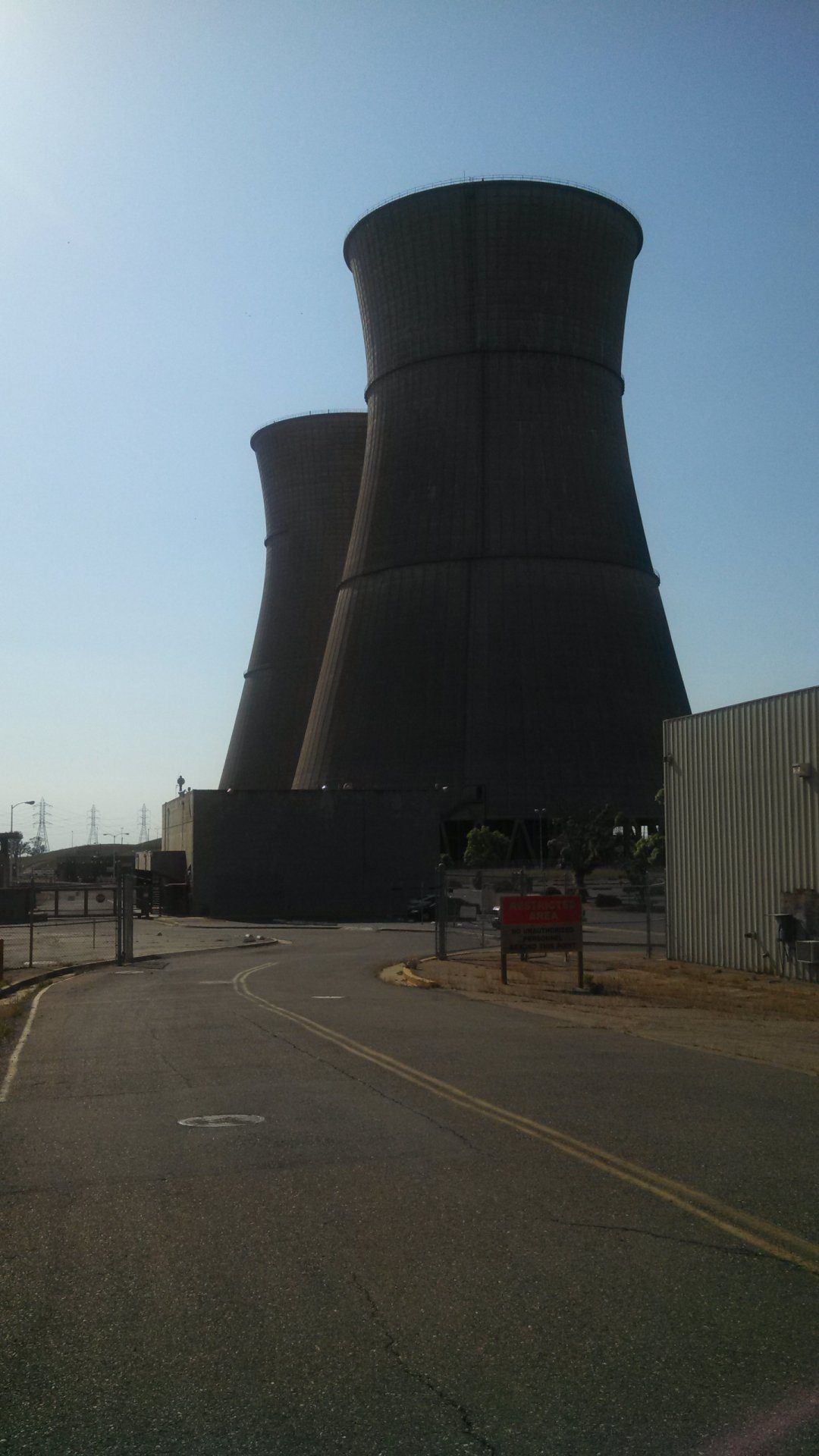Click to view full size image
==============
Rancho Seco cooling towers, 2014
Keywords: Rancho Seco Rancho Seco cooling towers, 2014
Keywords: Rancho Seco