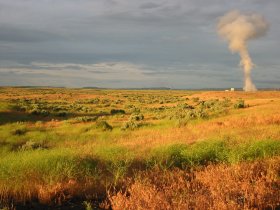 columbia_generating_station_desert_sunset_with_nuclear_plant_151729676.jpg