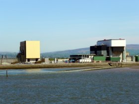 heysham_heysham_nuclear_power_station_geograph_org_uk_2391195.jpg