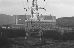 trawsfynydd_trawsfynydd_s_new_nuclear_power_station_1525619.jpg