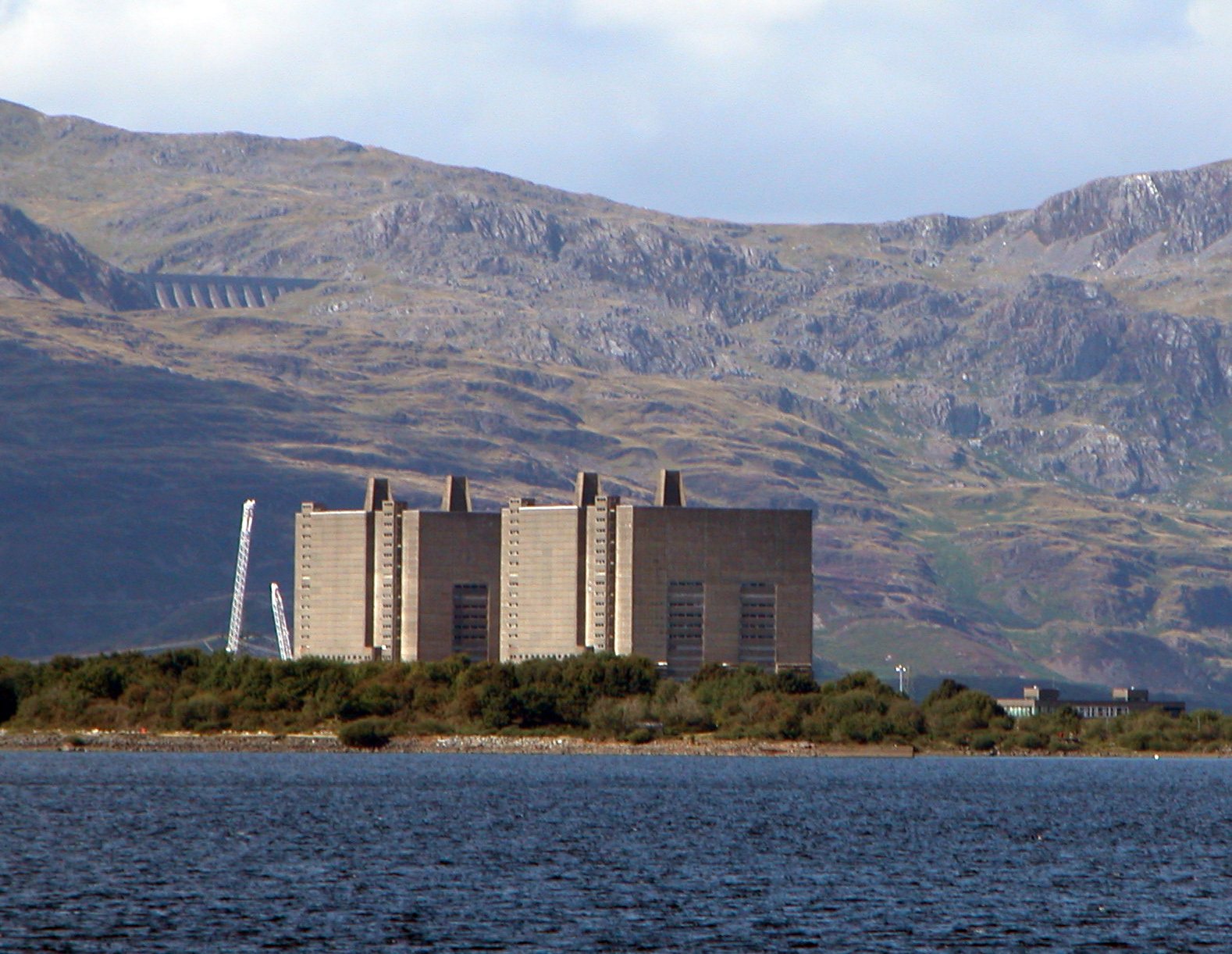 Trawsfynydd Nuclear Power Plant
Keywords: Trawsfynydd