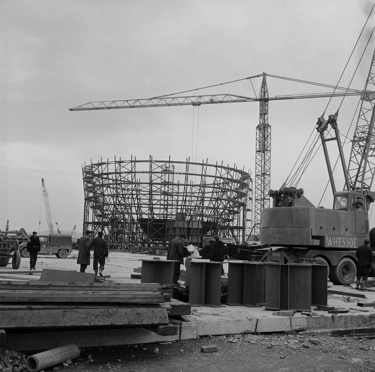 Construction of the Wylfa Atomic Power Station
Keywords: Wylfa