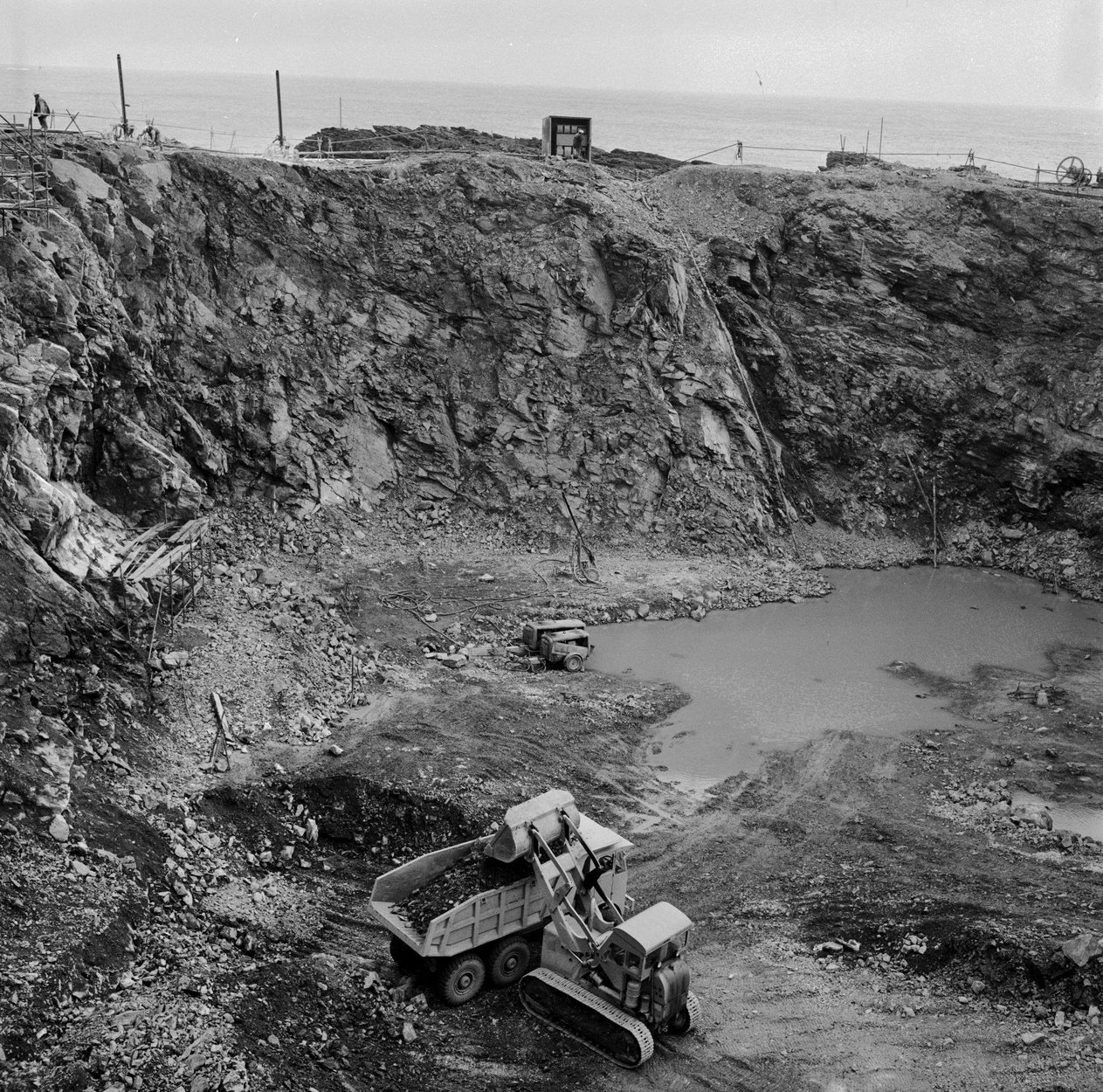 Construction of the Wylfa Atomic Power Station
Keywords: Wylfa