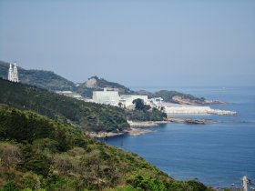 shimane_shimane_npp_from_east.jpg